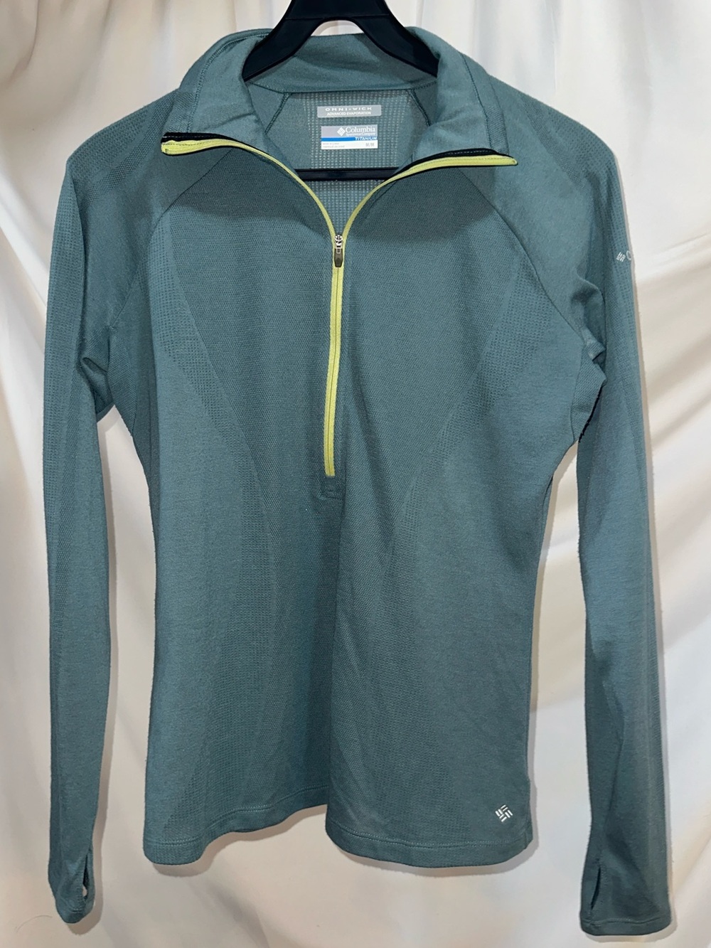 Columbia Moisture Wicking Quarter Zip